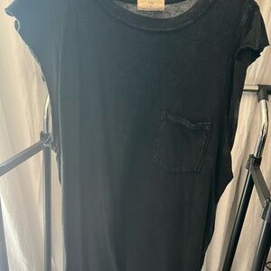 Black Boxy Muscle Tee with Short Sleeves
